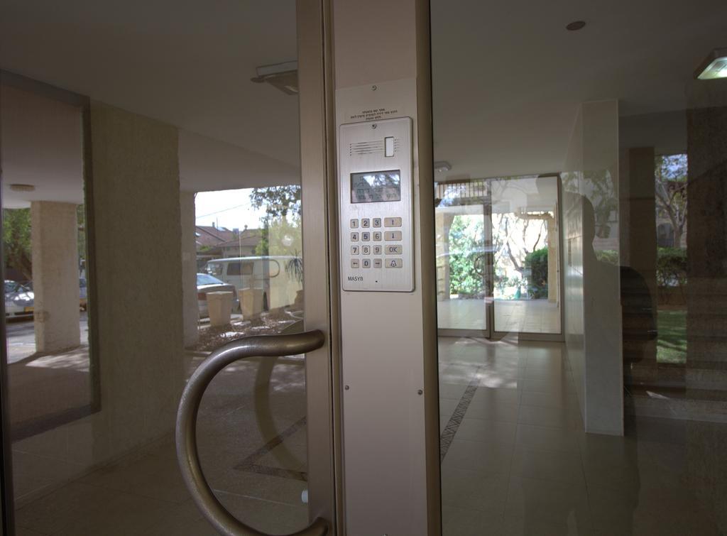 Kfar Saba View Apartment Room photo